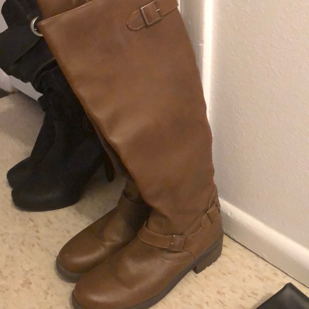Brown boots